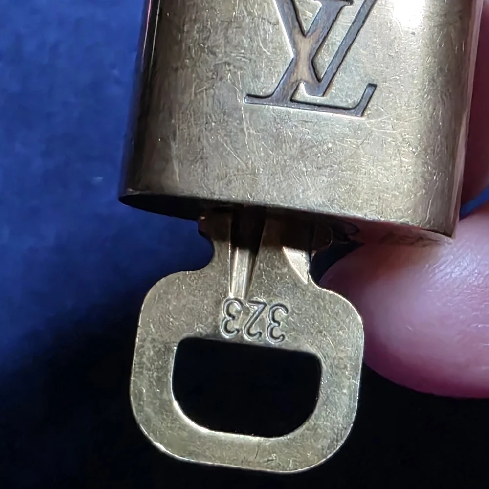 Authentic Louis Vuitton Brass Padlock with Key #323 641